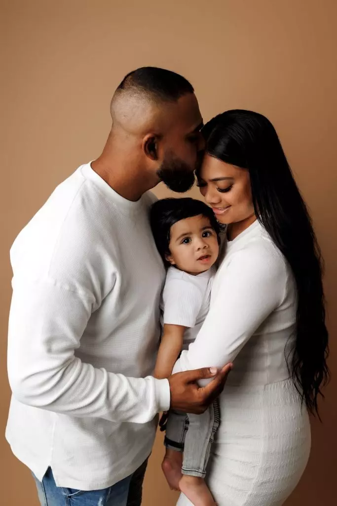 Beautiful family photos for this cute baby boy! Genesis | 5 months 14 family photography sydneyportrait studio Sydney Fosita 266
