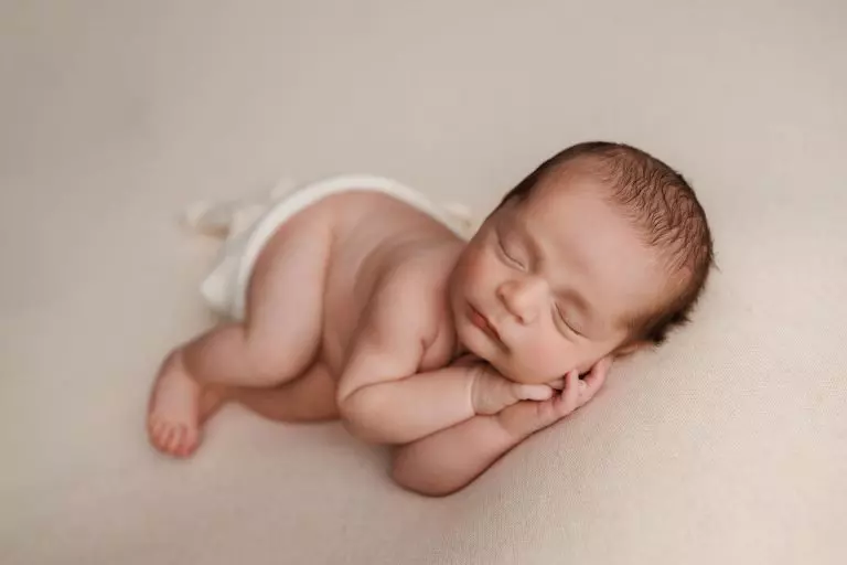 Beautiful Newborn Photography | Julian – 8 days